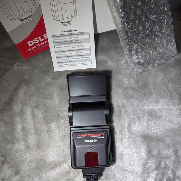Precision Design DSLR 300 auto electric flash - Picture 4 of 4